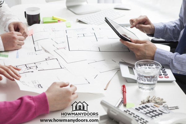 HowManyDoors shows you how to invest in real estate step by step, with free tools, know-how and guides for beginners and pros alike. Get started here